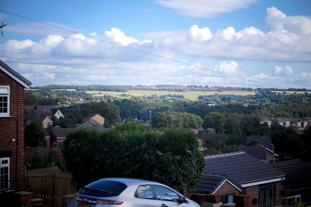 Luxurious Detached Bungalow Batley Exterior photo